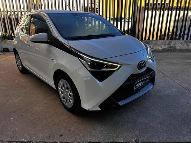 TOYOTA Aygo Connect 1.0 VVT-i 72 CV 5 porte x-clusiv