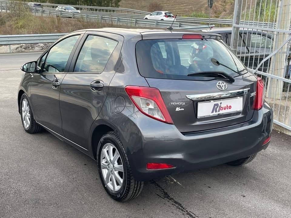 Toyota Yaris 1.4 D-4D 5 porte Lounge