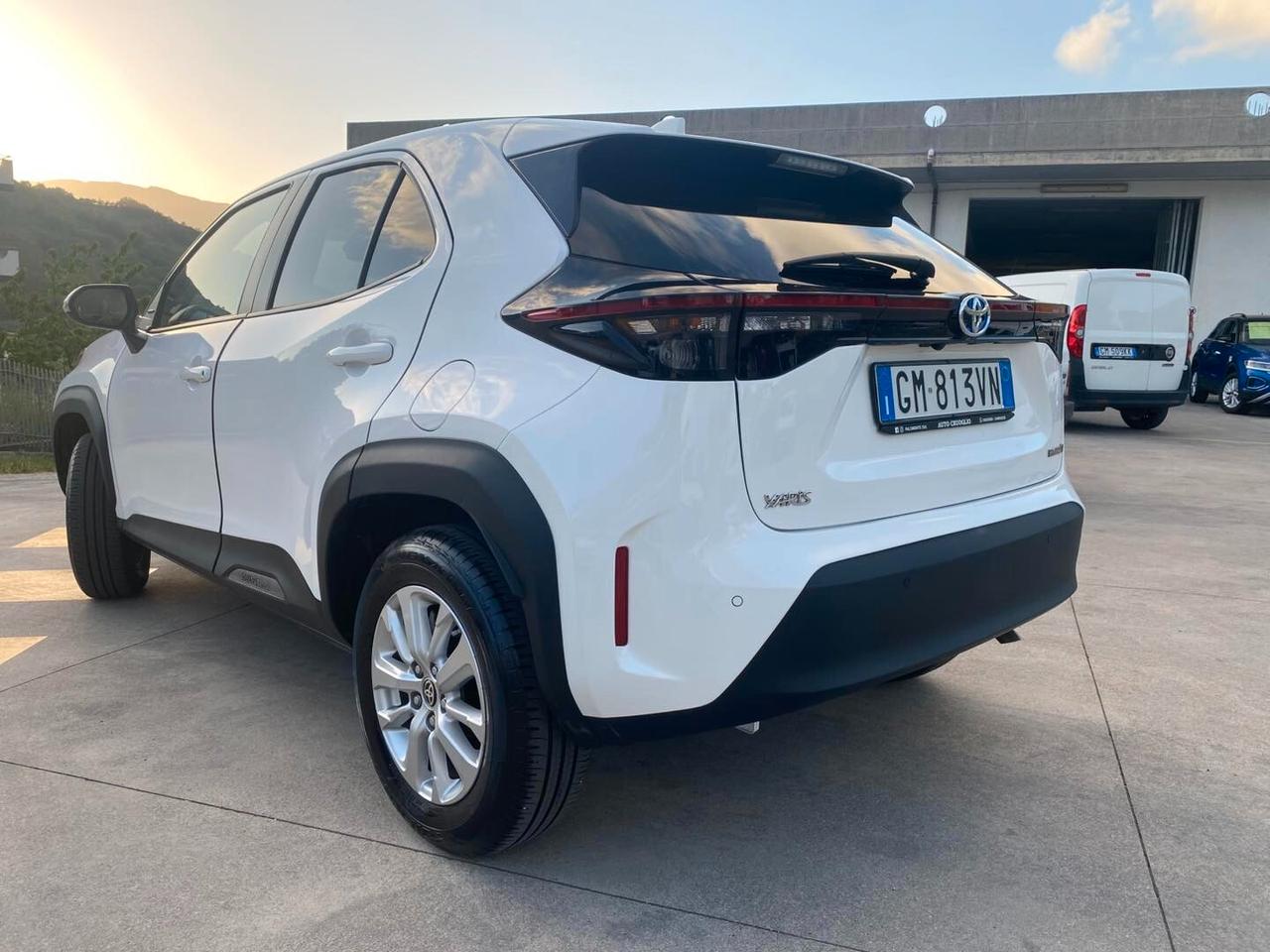 Toyota Yaris Cross 1.5 Hybrid (116 CV) E-CVT Business 2023