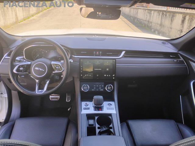 JAGUAR F-Pace 2.0 250 CV AWD aut. R-Dynamic Black.PANORAMA
