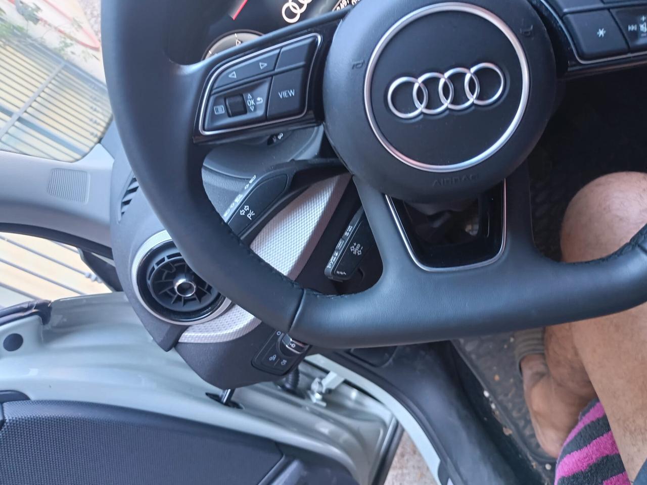 Audi Q2 30 TDI Business Advanced