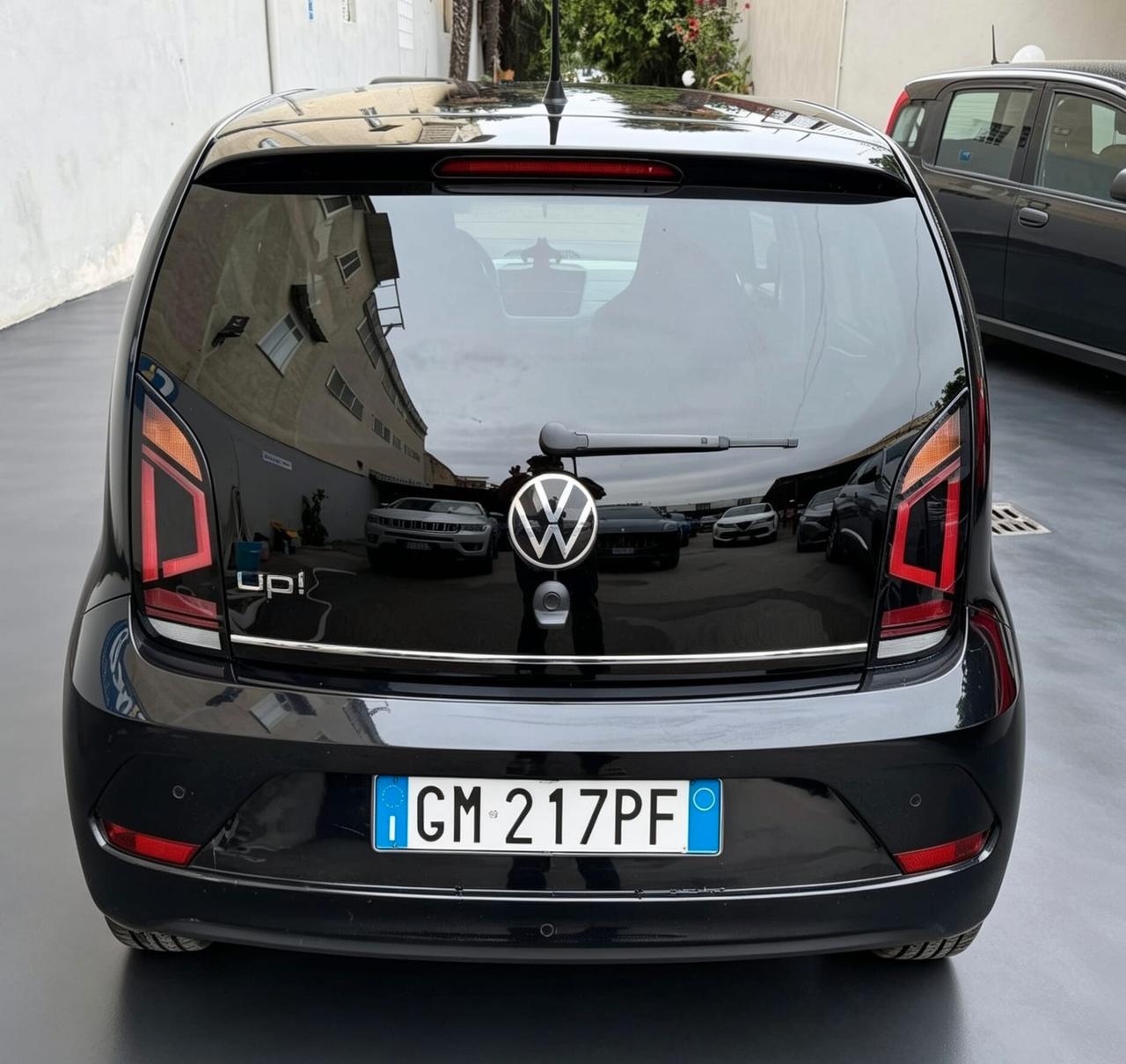 Volkswagen up! 1.0 5p. EVO beats BlueMotion Technology