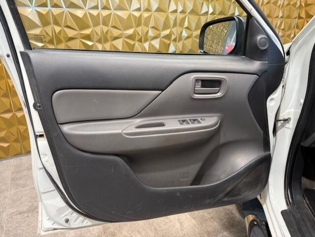 Mitsubishi L200 2.4 DI-D/154CV Double Cab Invite