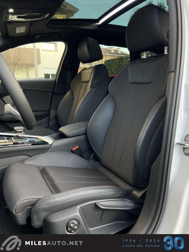 AUDI A4 quattro Matrix S tronic S line black edition Pano