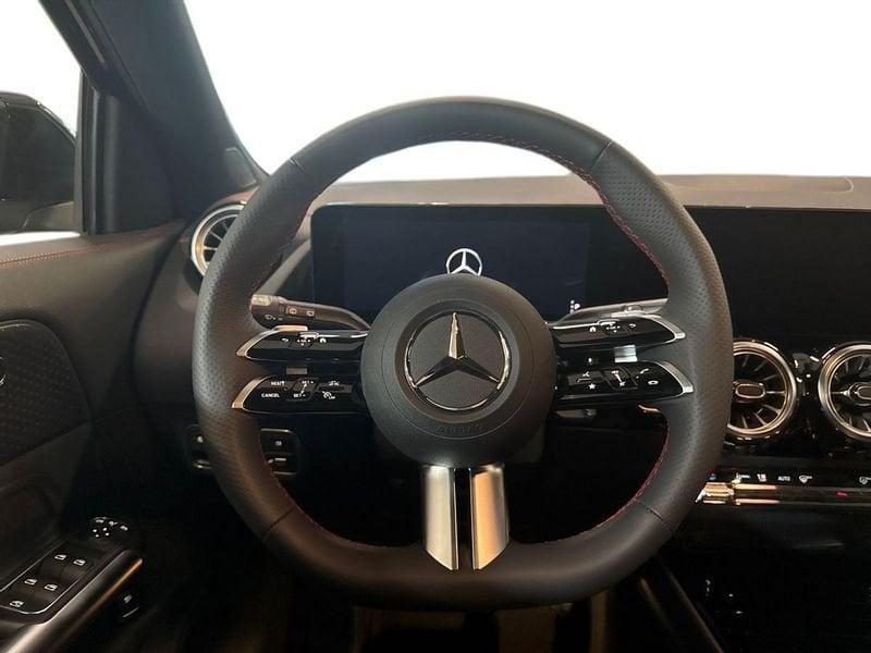 Mercedes-Benz EQA 300 AMG Line Advanced 4matic KM0