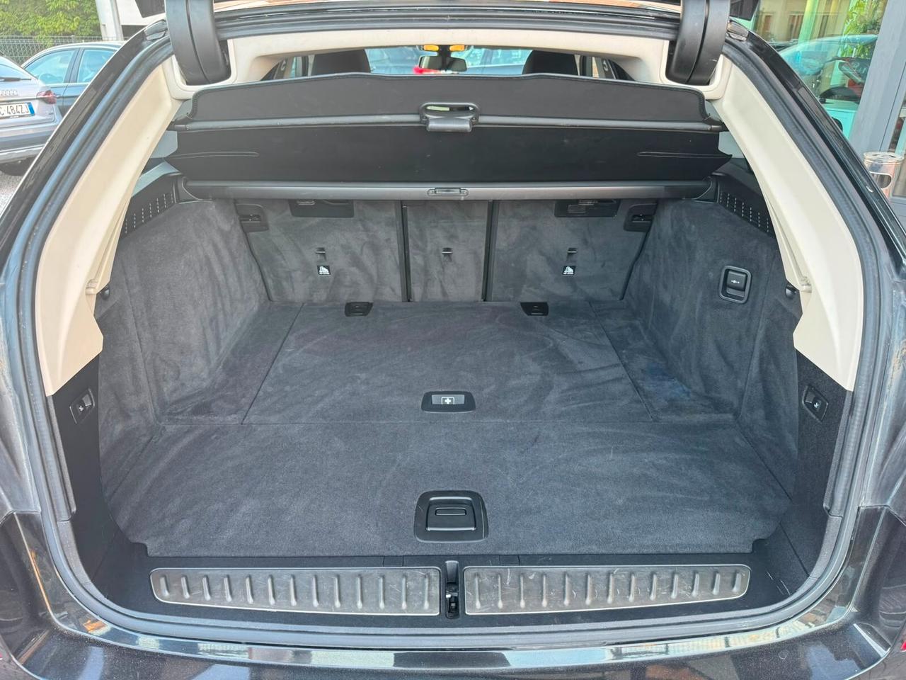 BMW 520d SPORT FULL OPTIONAL