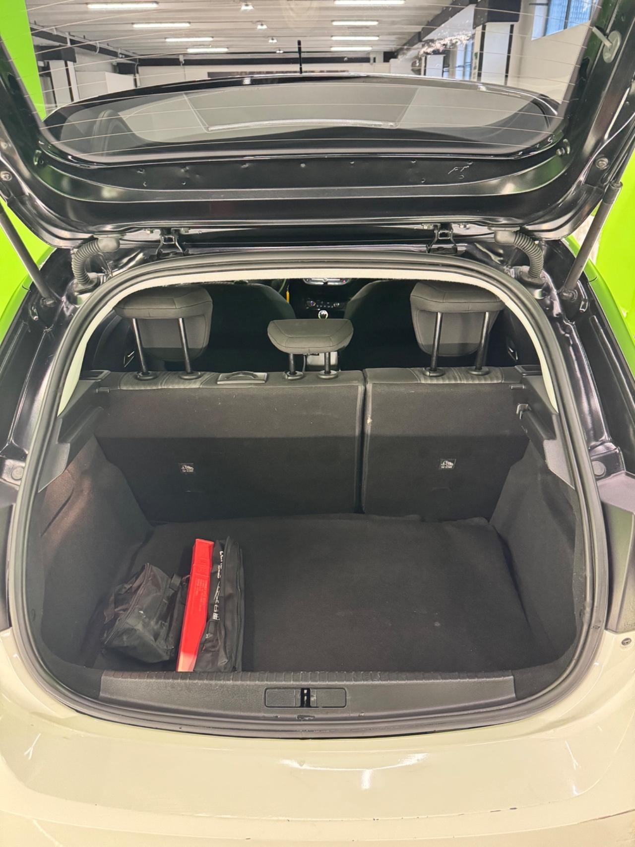 Opel Corsa 1.2 Elegance