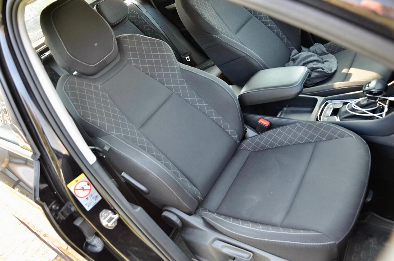 SKODA KAROQ 1.5 TSI 150cv DSG, UFF ITALIANA, EURO 6D, FARI LED, NAVI, APPLE ANDROID, PERMUTE