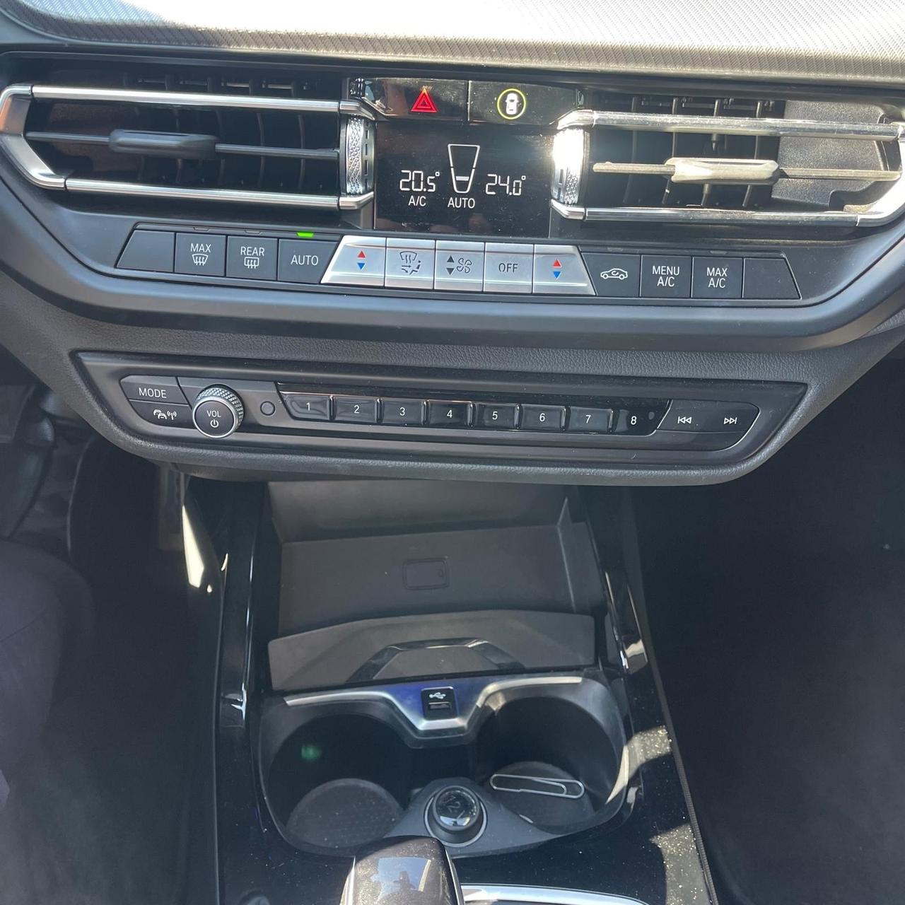 Bmw 118 118d 5p. Msport