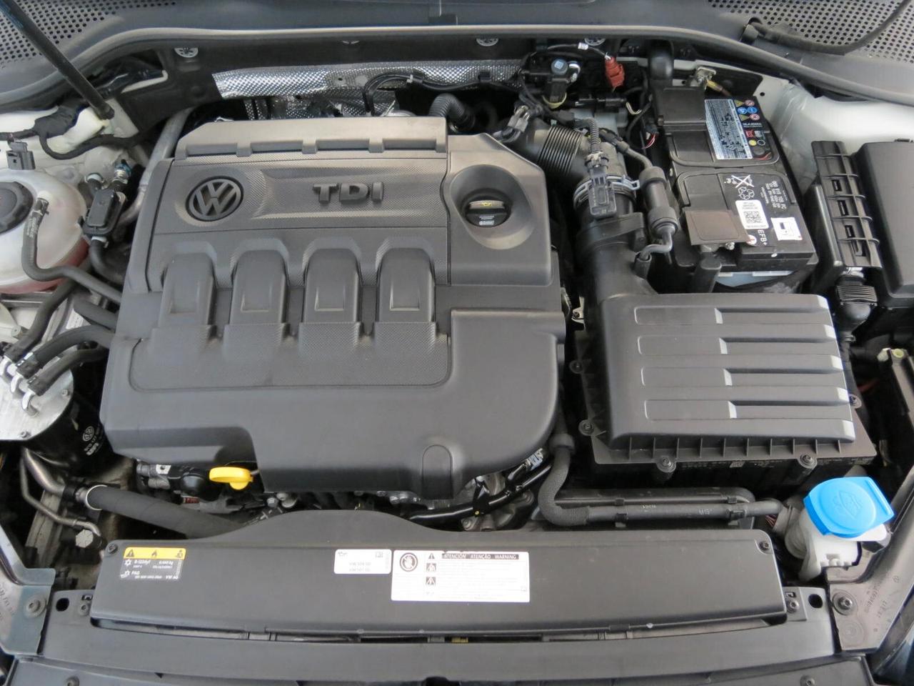 Volkswagen Golf 1.6 TDI BMT 115 CV SPORT R-LINE