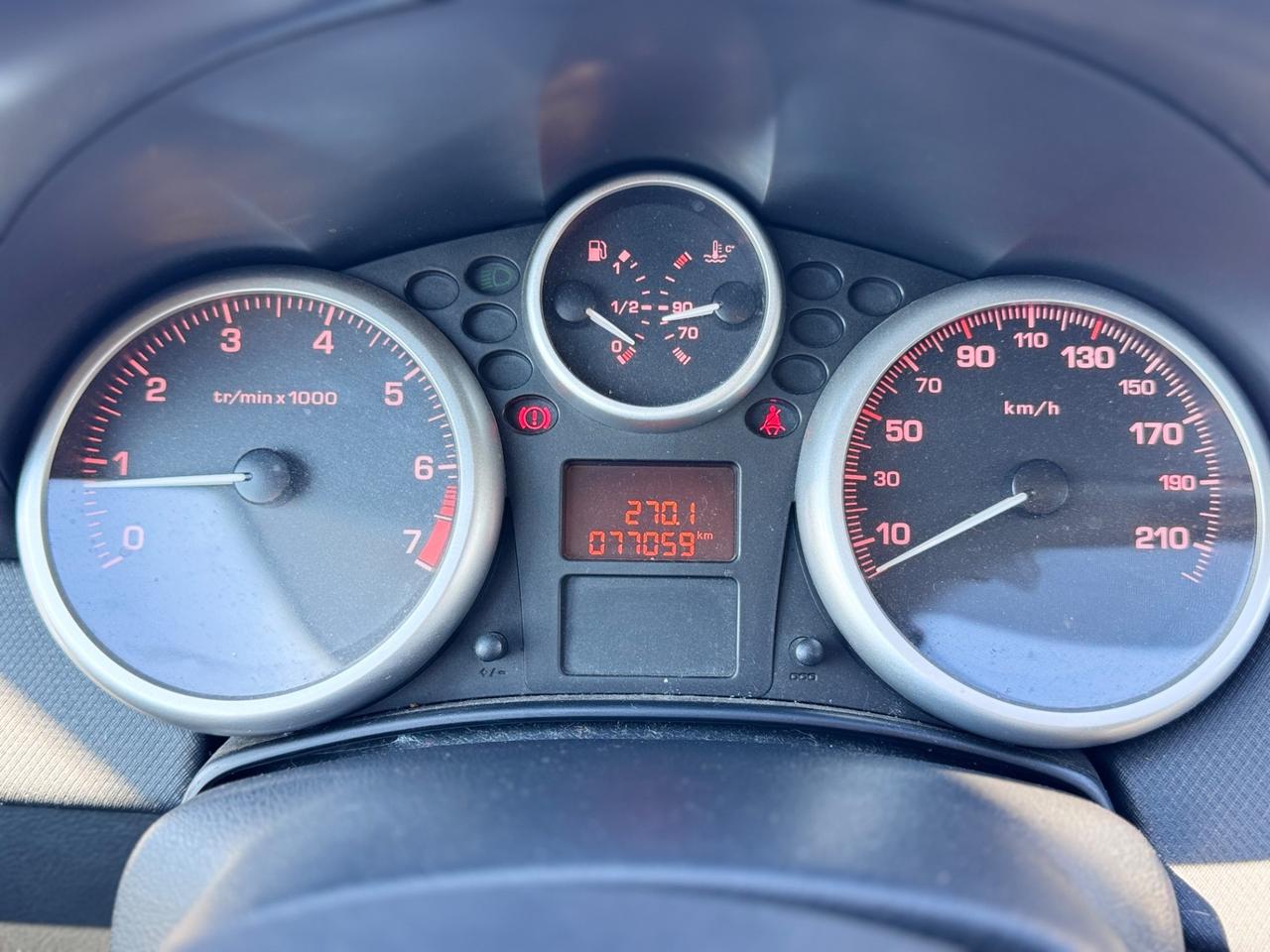 Peugeot 207 1.4 Benzina 73cv Cambio- 77.000km 2013