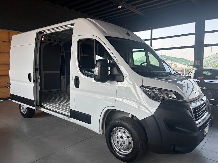 Peugeot Boxer 2.2 BlueHDi 140CV L2 H2 31.000KM