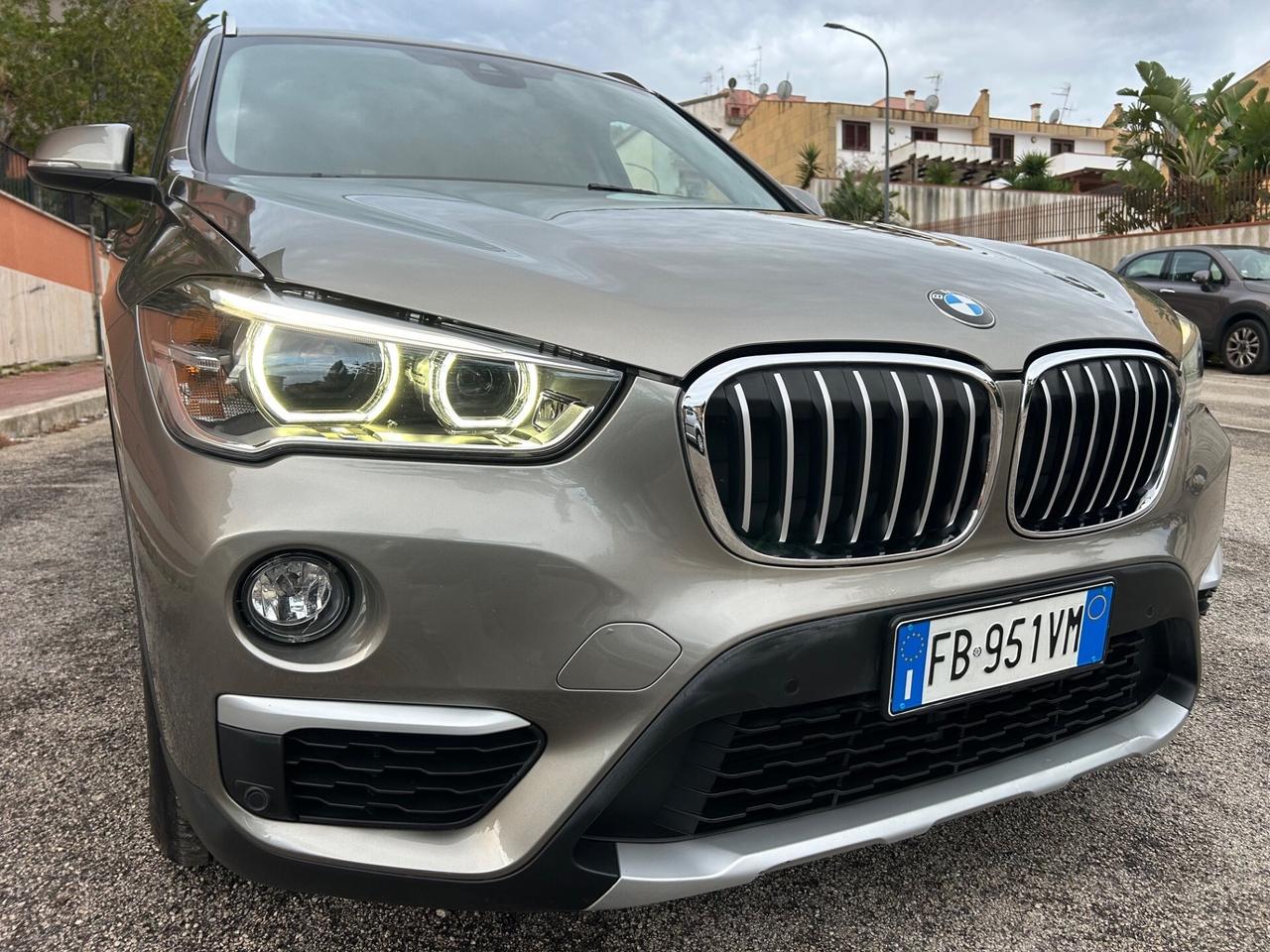 Bmw X1 xDrive20d xLine. Strafull !!!