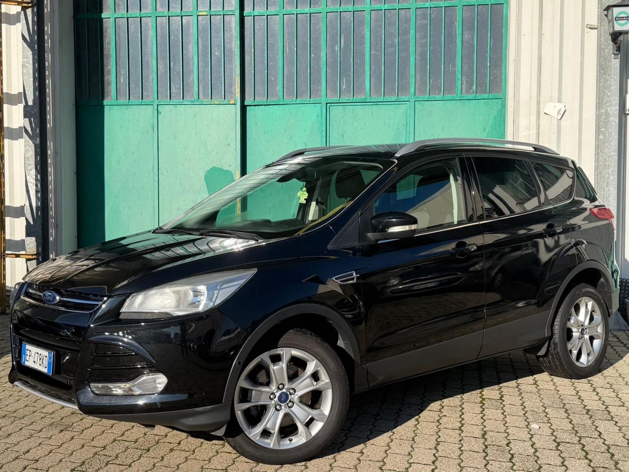 Ford Kuga 2.0 TDCI 163 CV 4WD Powershift Titanium