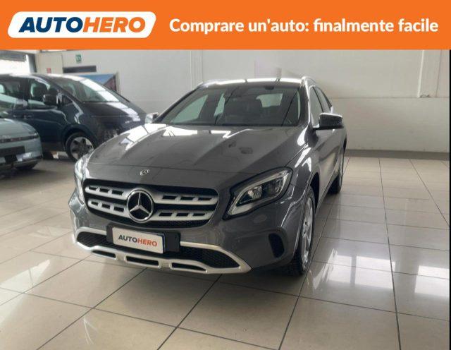 MERCEDES-BENZ GLA 200 Sport