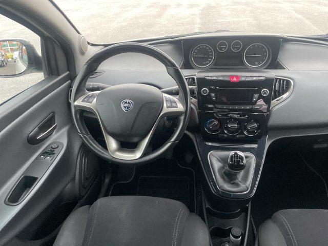 LANCIA Ypsilon 1.2 BENZ 69 CV 5 porte Gold ADATTA A NEOPATENTATI