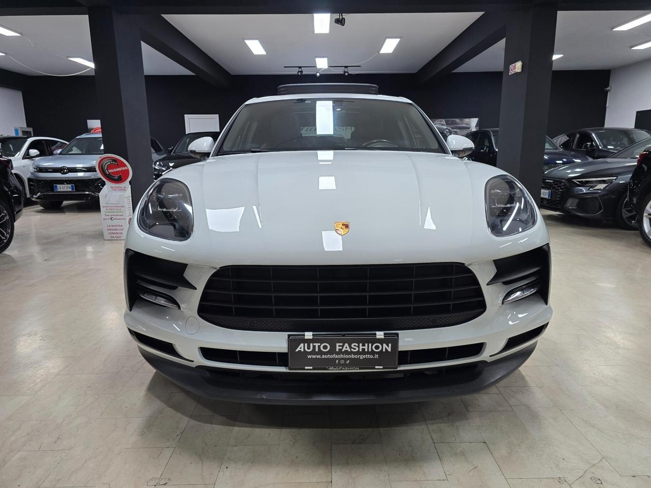 Porsche Macan 2.0 (Tetto-cerchi 21)