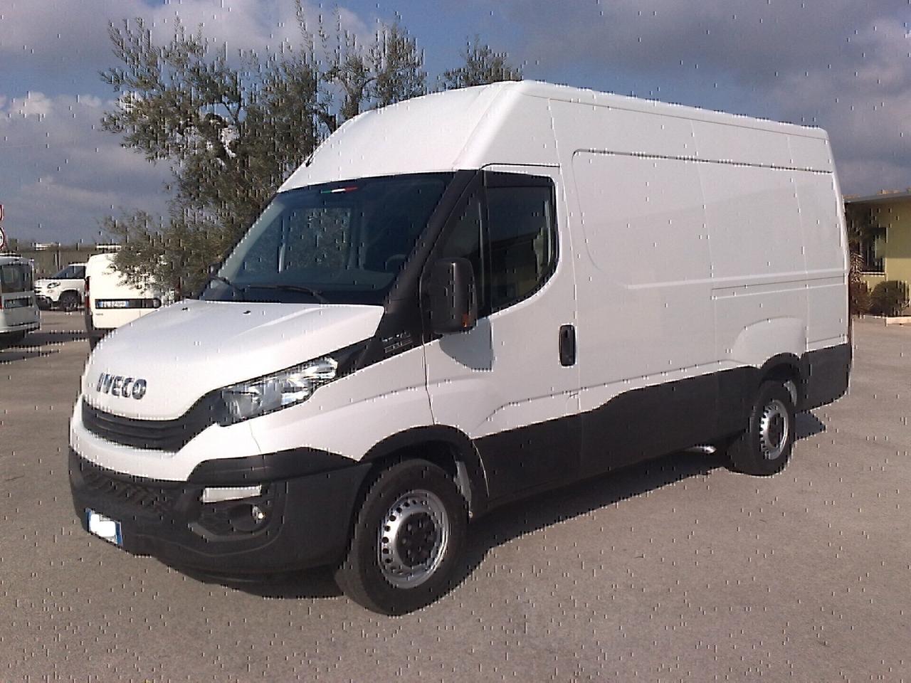 Iveco Daily 35s14 FURGONE DI SERIE CAMBIO AUTOMATICO - 2017