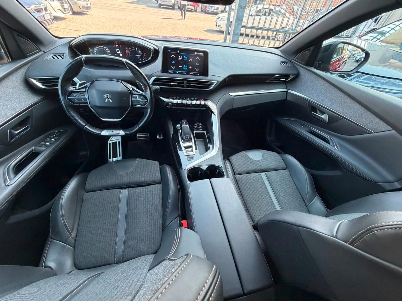 Peugeot 3008 1.2 GT LINE