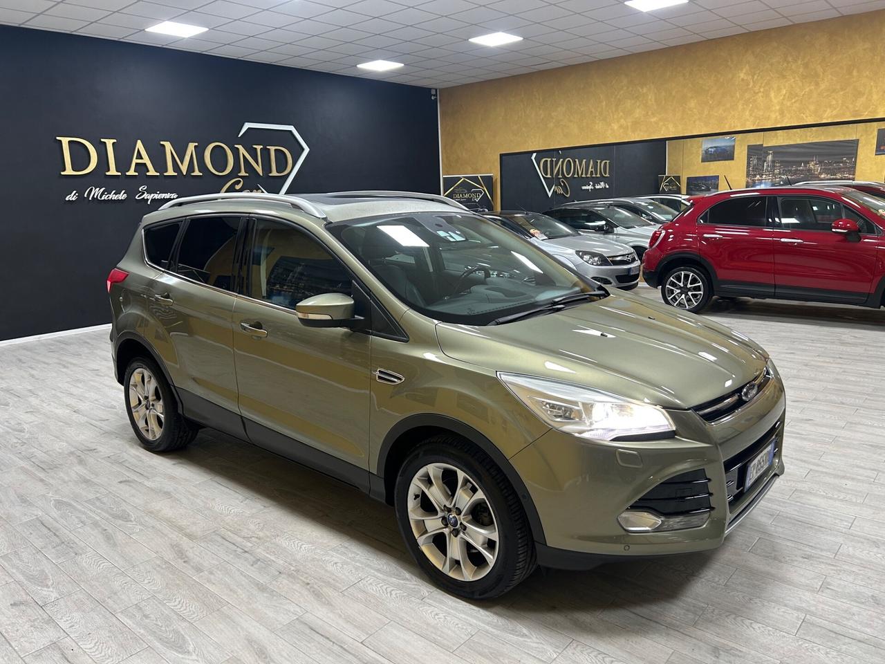FORD KUGA 2.0 Tdci “TETTO/PELLE/NAV/RETR/19”-2013