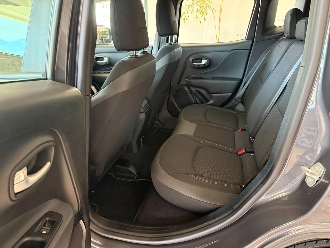 Jeep Renegade 1.6 Mjt 130 CV Longitude