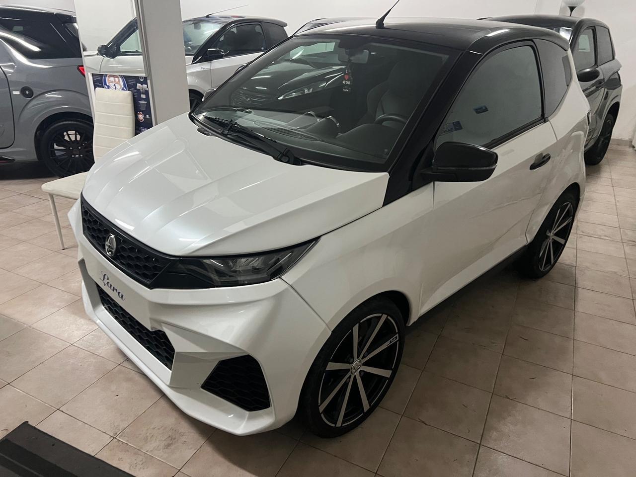 Aixam gto ambition white 2024 8000 km full