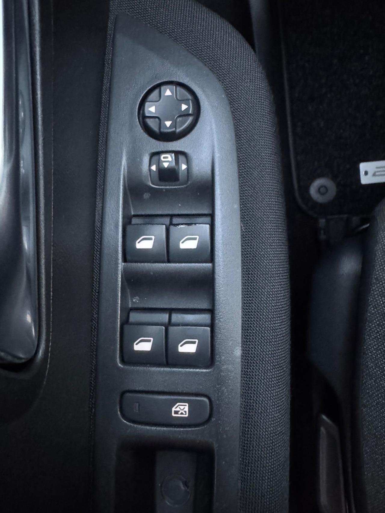 Peugeot 208 1.2 UNICO PROPRIETARIO