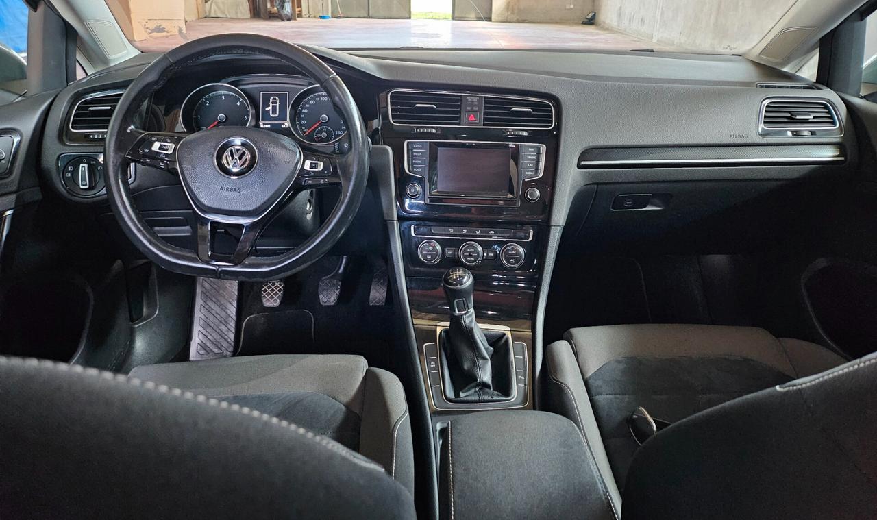 Volkswagen Golf Variant 1.6 TDI 110 CV Highline Tl