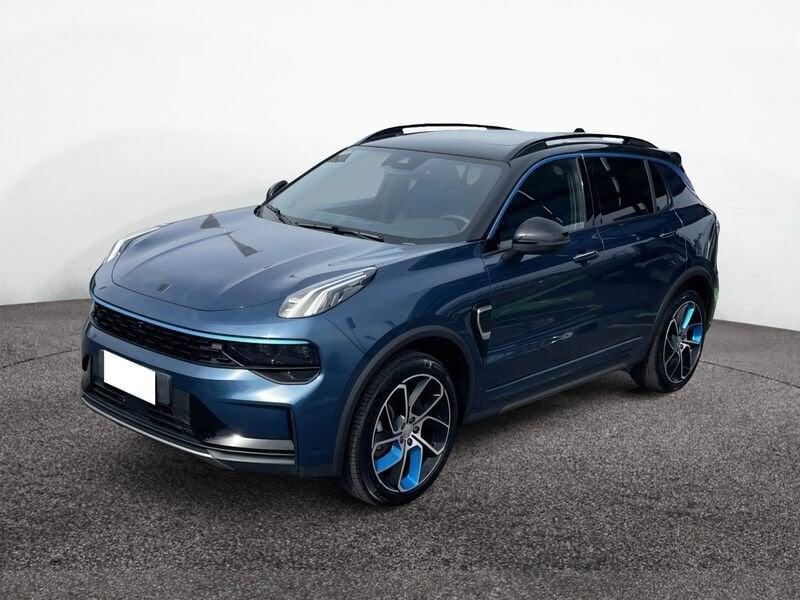 Lynk & Co 01 01 PHEV