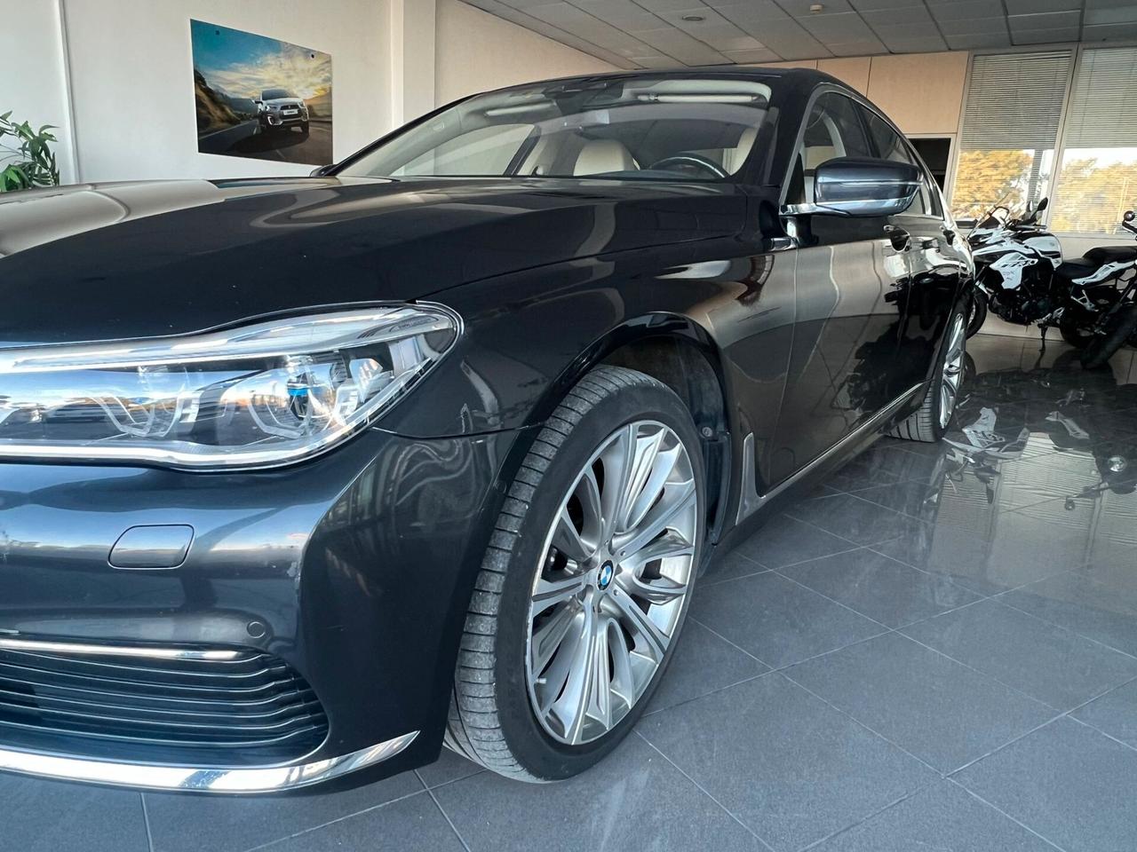 Bmw 750d xDrive Luxury