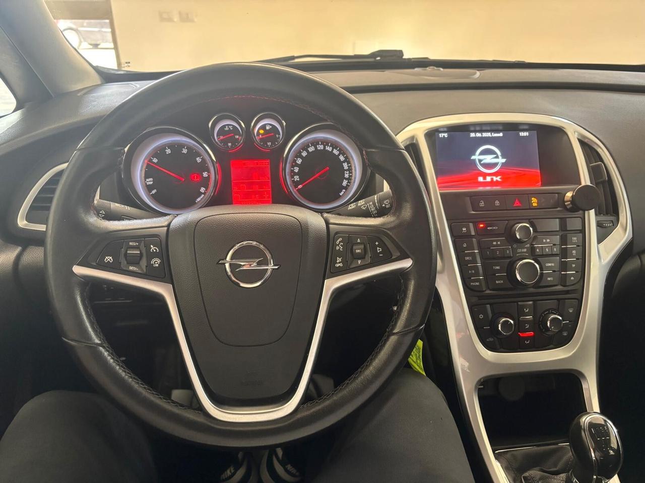 OPEL ASTRA ANNO 2014 DS 1.6 ADATTA NEOPATENTATI KM 166 MILA