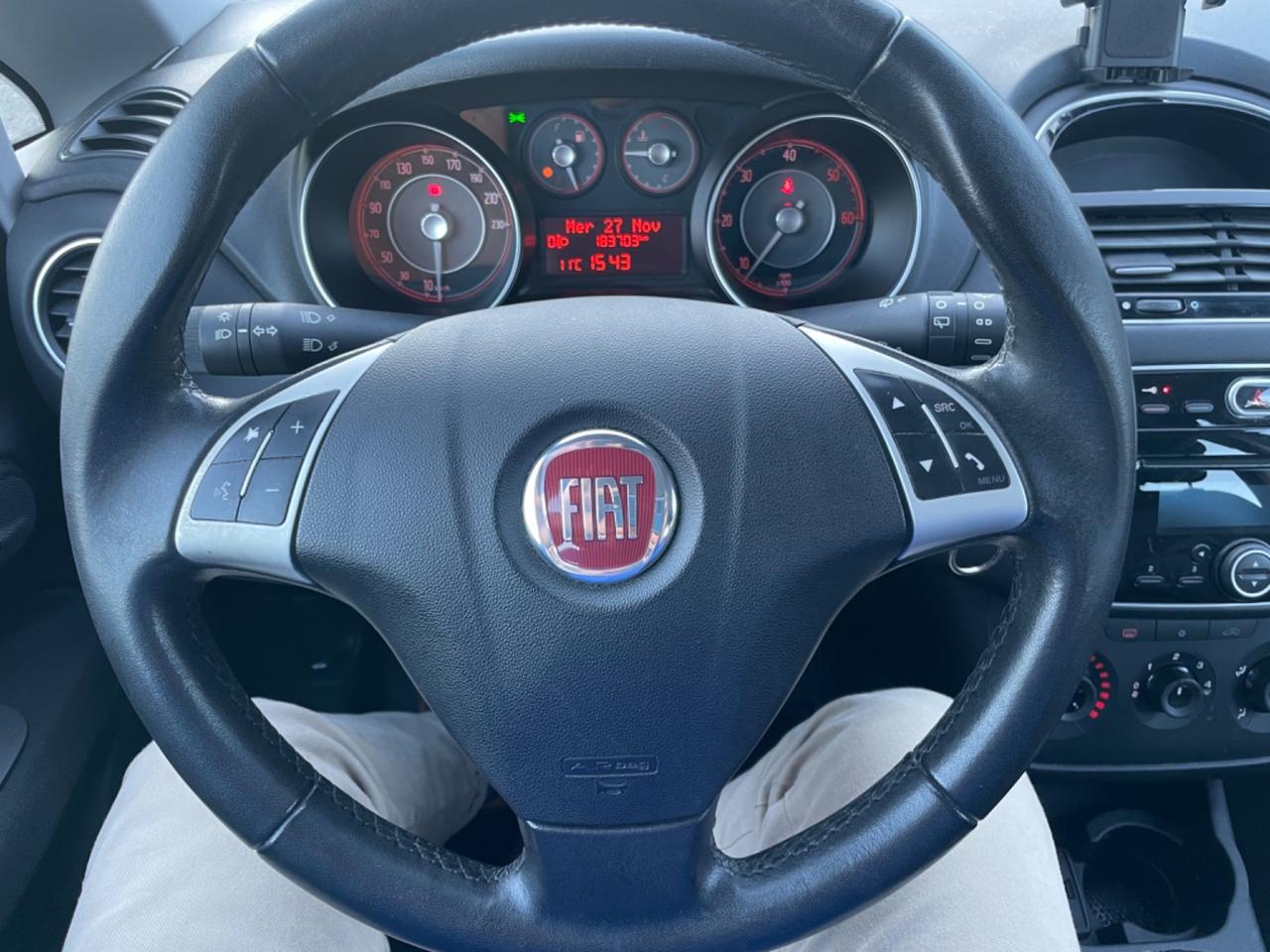 Fiat Punto 1.3 MJT IVA bene per neopatentati