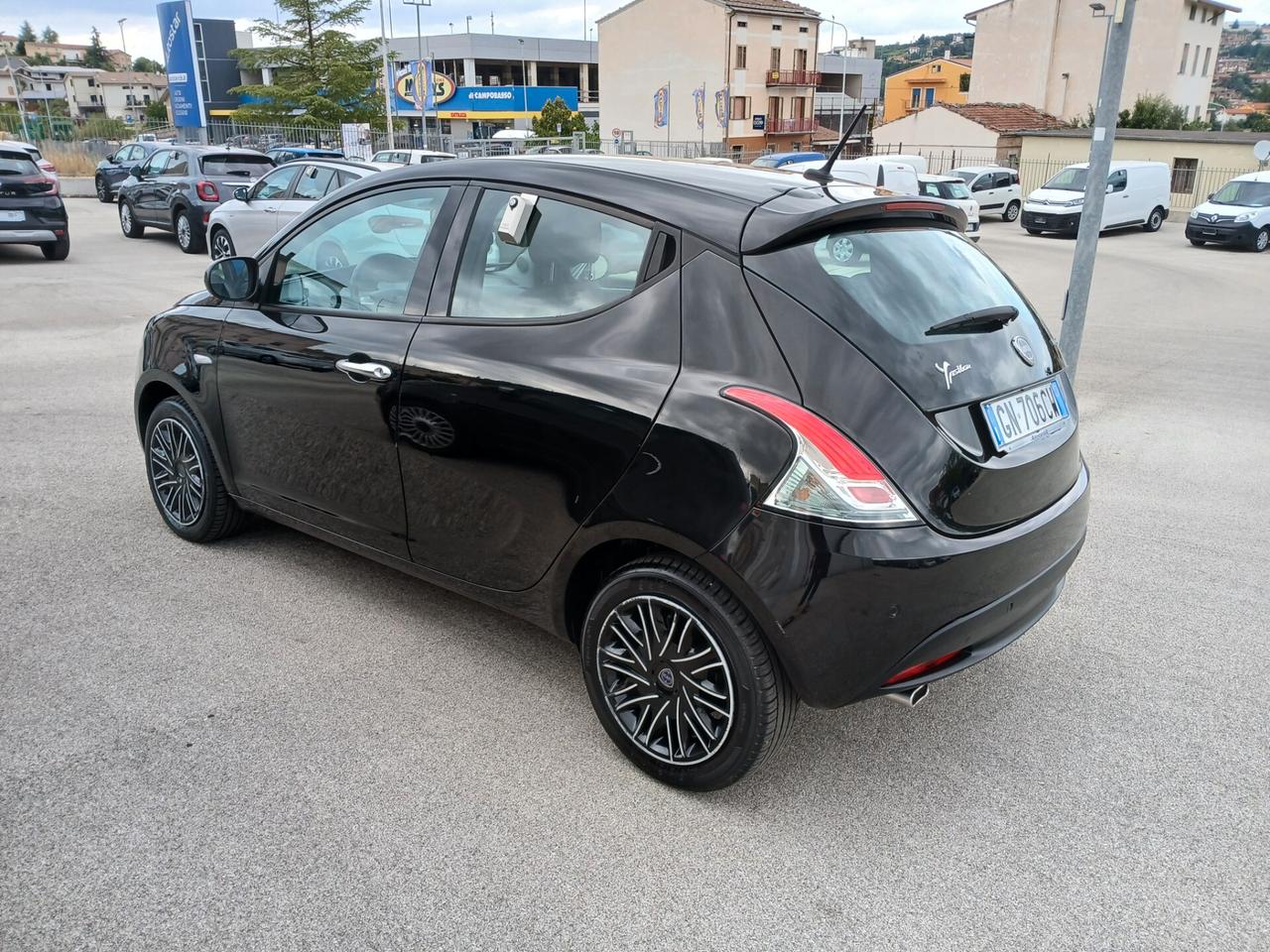 Lancia Ypsilon 1.0 HYBRID GOLD 2023