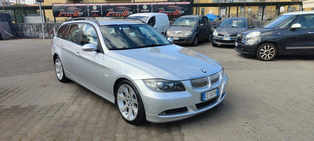 Bmw 320 320d cat Touring Futura da vetrina