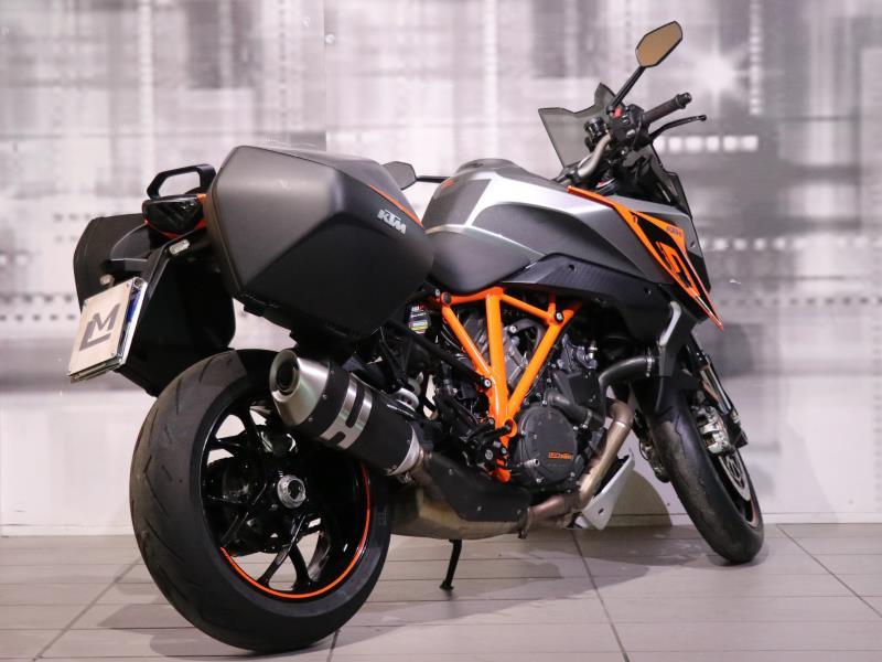 KTM 1290 Super Duke GT
