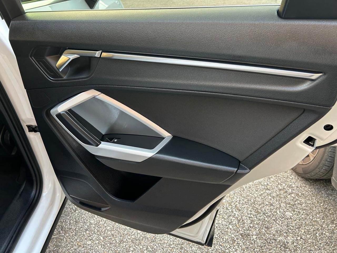 Audi Q3 SPB 35 TDI S tronic quattro edition