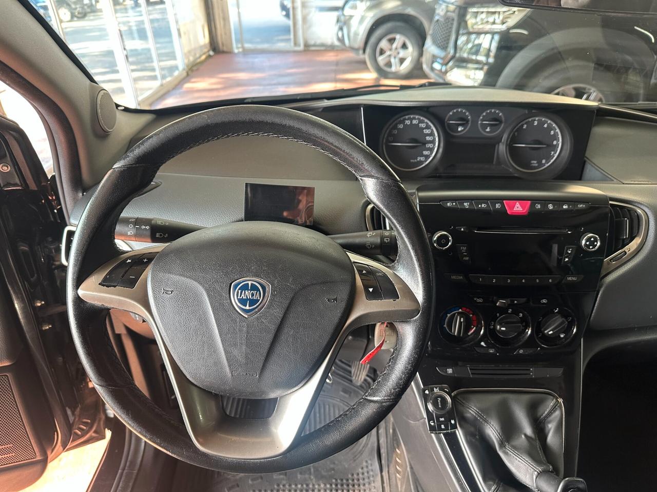 Lancia Ypsilon 1.2 69 CV 5 porte GPL Ecochic Gold