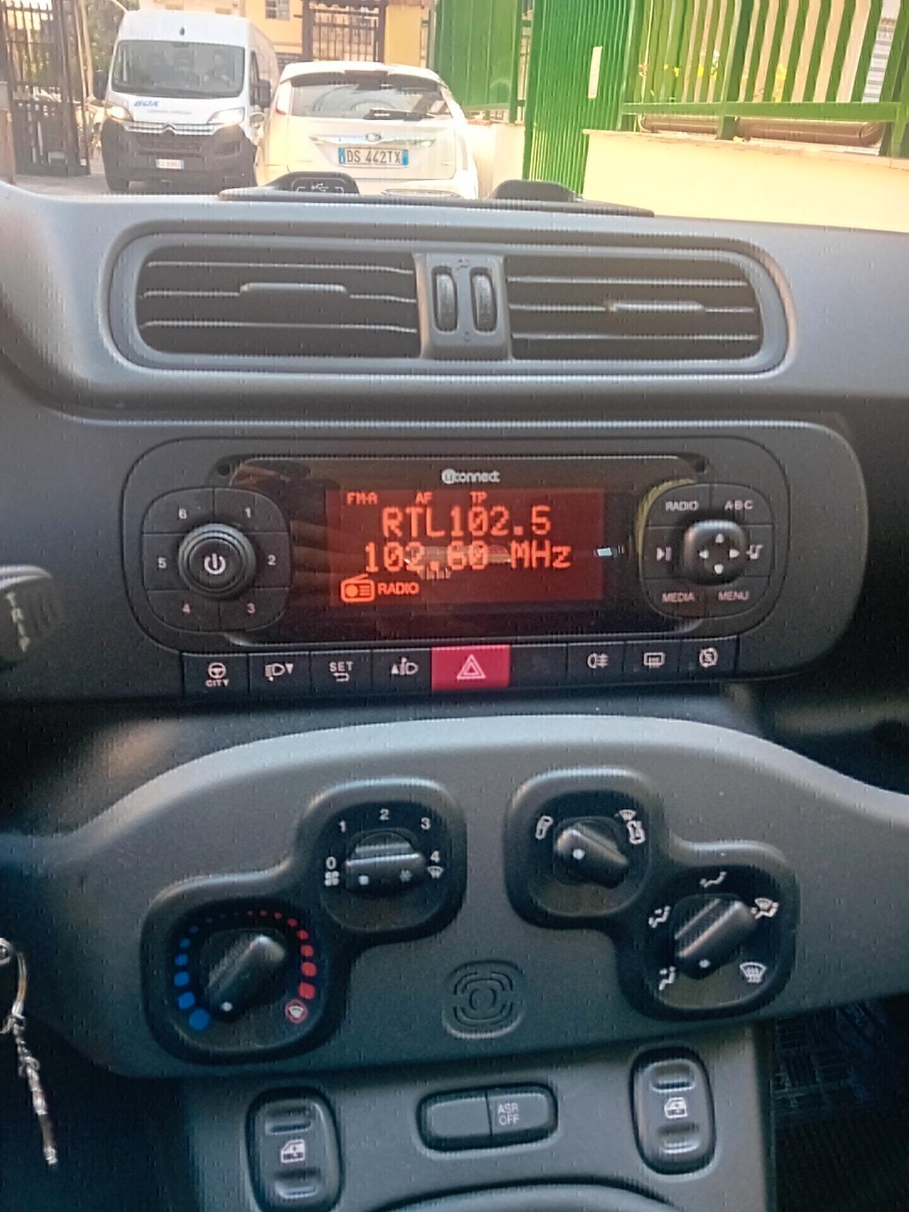 Fiat Panda 1.0 FireFly S&S Hybrid Red