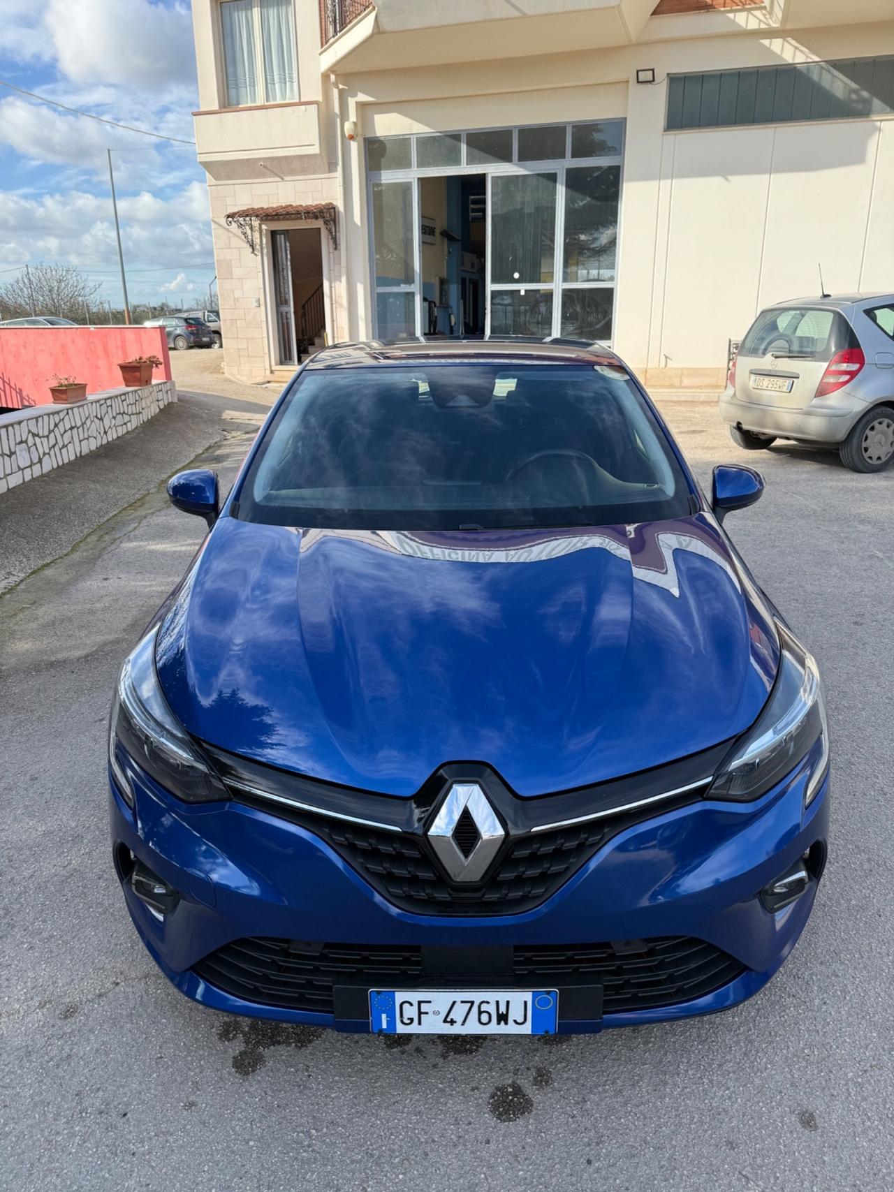Renault Clio Full Hybrid E-Tech 140 CV 5 porte Initiale Paris