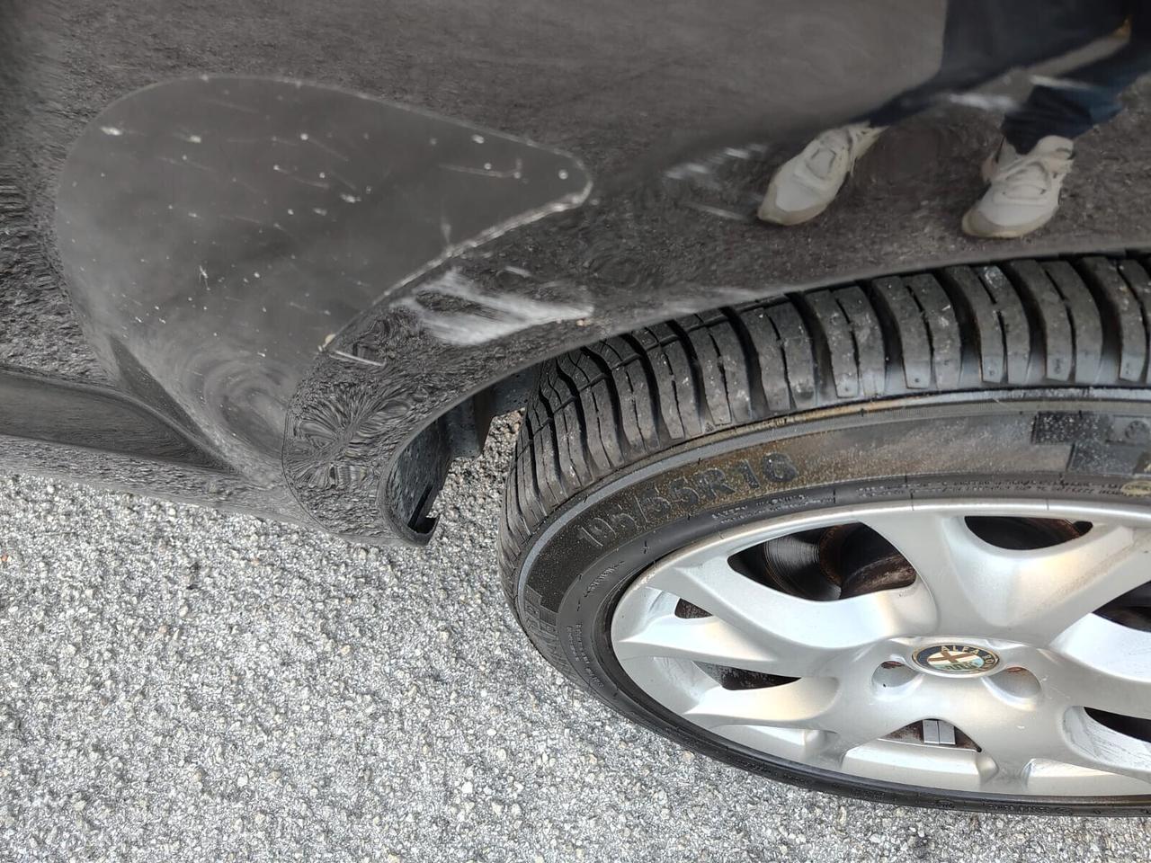 Alfa Romeo MiTo 1.3 JTDm-2 95 CV S&S Distinctive Sport Pack