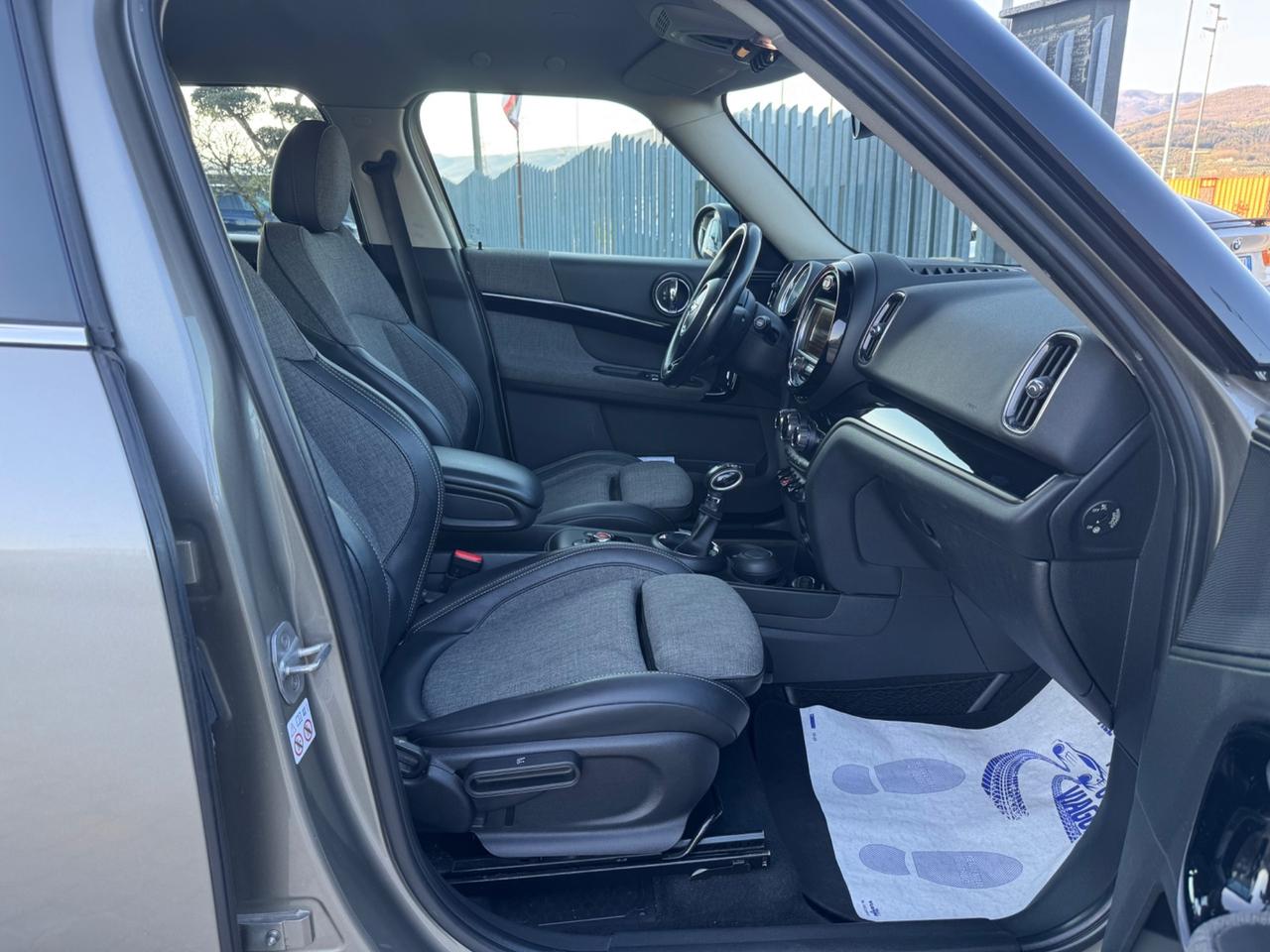 Mini Cooper D Countryman 2.0 Hype