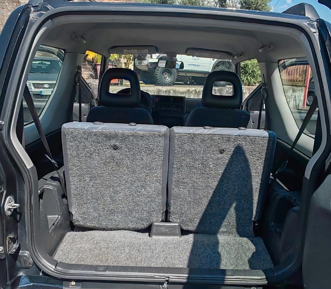 Suzuki Jimny 1.3i 16V cat 4WD JLX