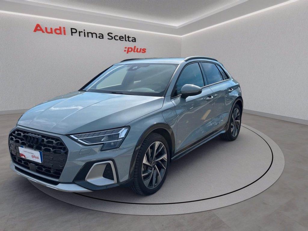 AUDI A3 allstreet 1.5 tfsi e identity contrast 204cv s-tronic del 2025
