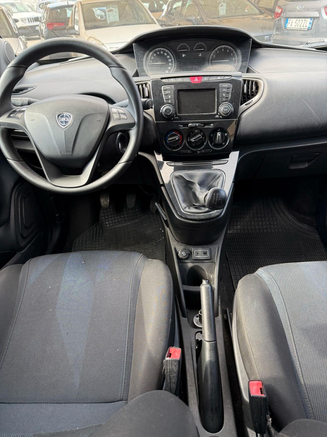 LANCIA NEW YPSILON 1,2 BENZ IMP.GPL