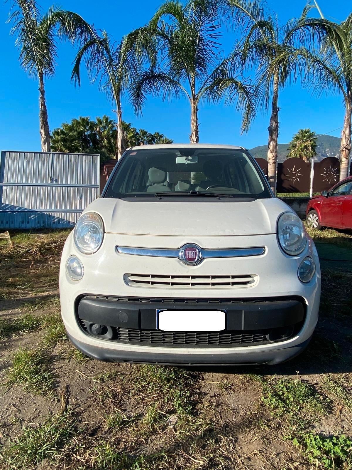 Fiat 500L 1.6 Multijet 120 CV Lounge LEGGI