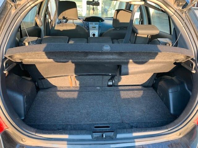 Toyota Yaris 1.0 PER COMMERCIANTI
