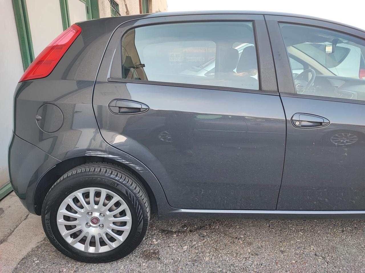 Fiat Grande Punto 1.4 BENZINA METANO UNICO PROPRIETARIO 2009