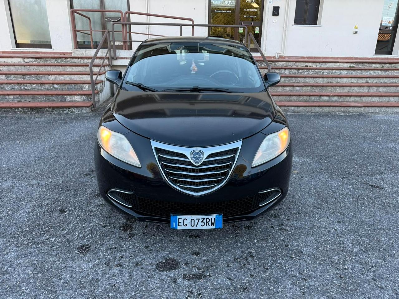 Lancia Ypsilon 1.2 69 CV 5 porte GPL Ecochic Silver