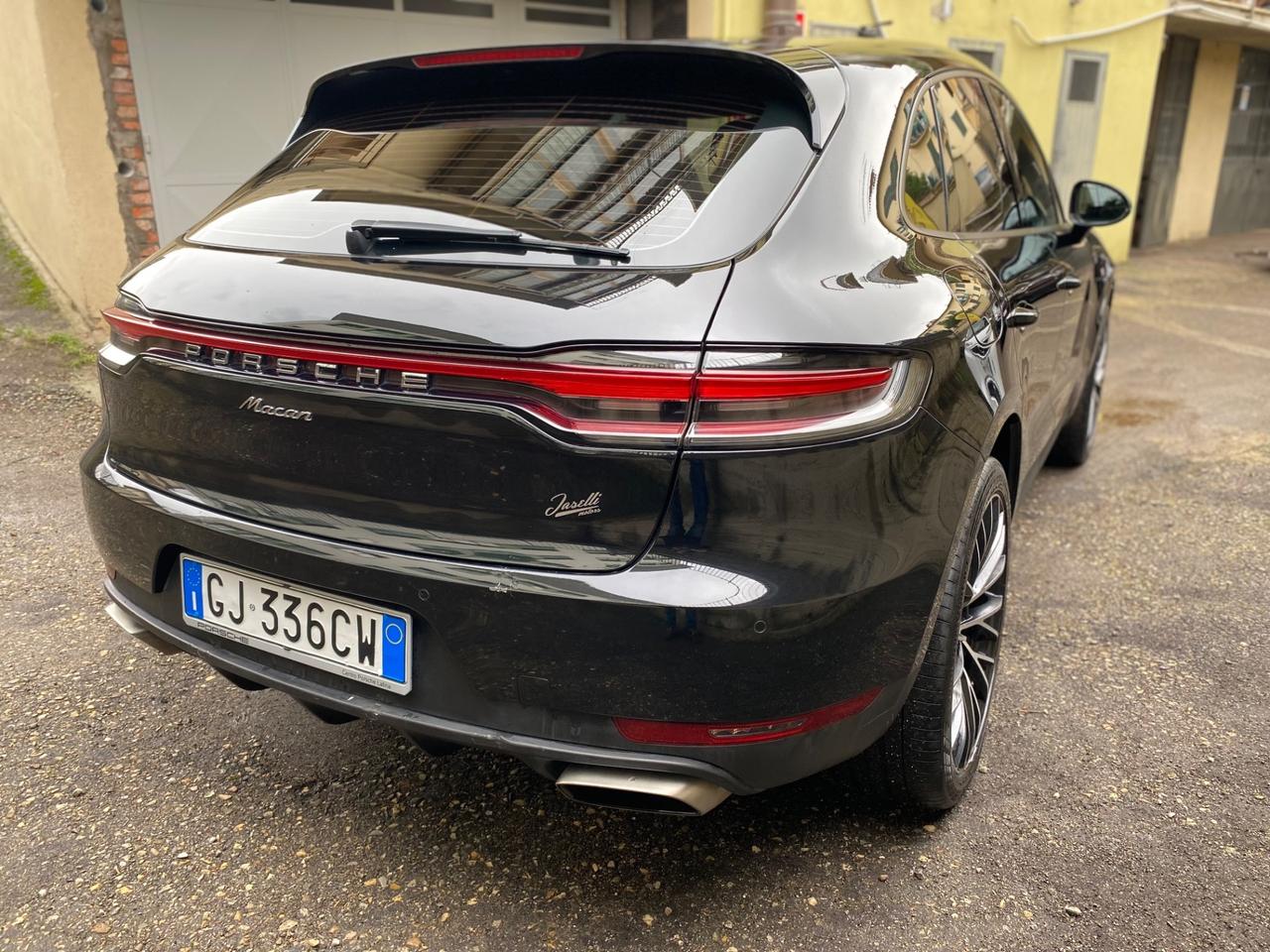 Porsche Macan 2.0 tetto panoramico 245 cv