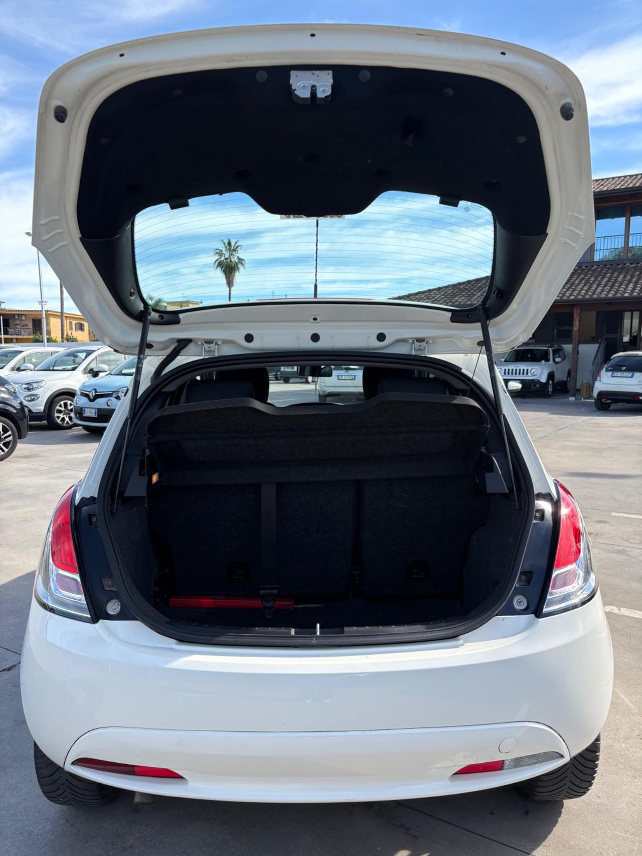 Lancia Ypsilon 1.3 MJT 16V 95 CV 5P S&S Platinum